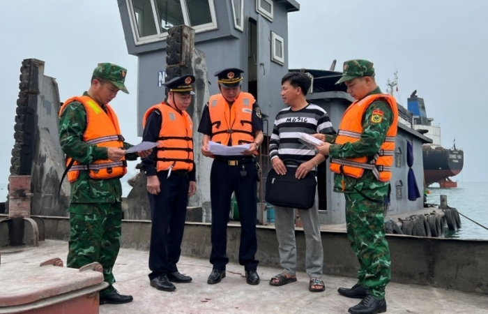 Hải quan - Biên phòng Cẩm Phả phối hợp triển khai đợt cao điểm ngăn chặn buôn lậu, gian lận thương mại, hàng giả