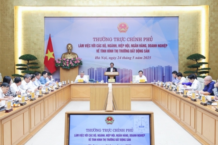 Thủ tướng Chính phủ: Tháo gỡ các vướng mắc để giảm chi phí, giảm giá bất động sản