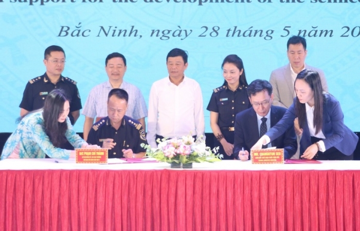 Hải quan khu vực V và Amkor Technology Việt Nam ký kết Bản ghi nhớ hợp tác