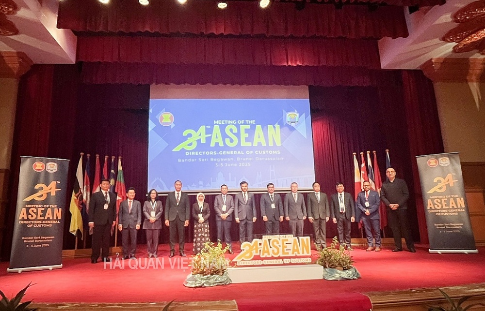 Hội nghị có sự tham gia của Hải quan 10 nước thành viên ASEAN, Ban Thư ký ASEAN. Ảnh: CHQ