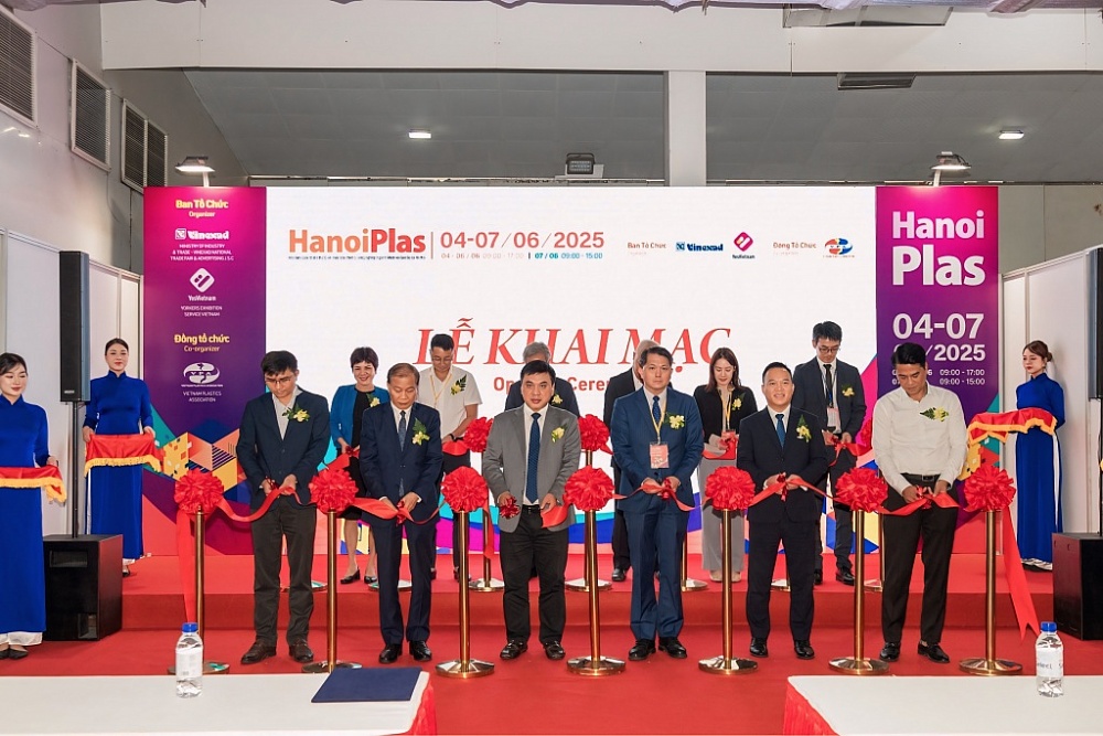 HanoiPlas 2025: Đa dạng sản phẩm, công nghệ mới trong ngành nhựa, cao su