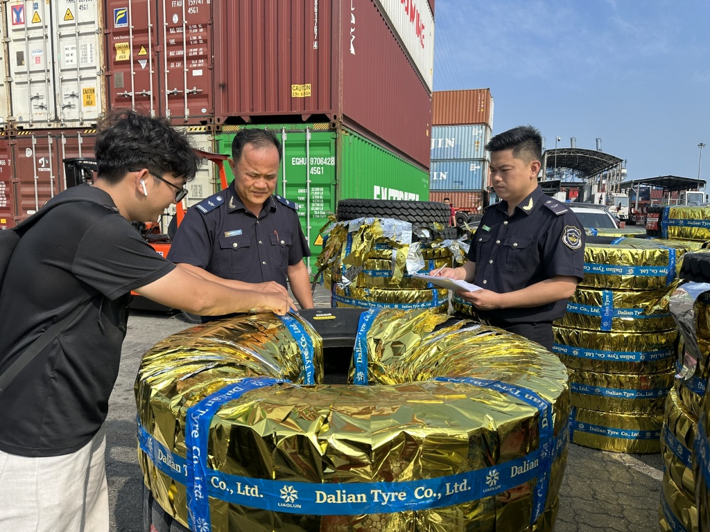 Hải quan TPHCM