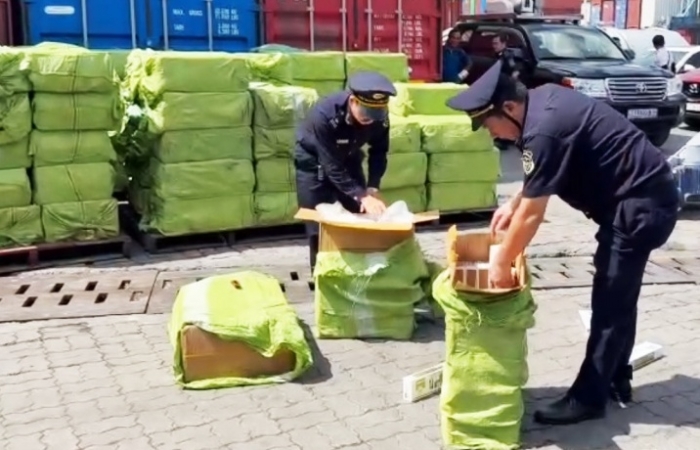 Những hình ảnh cất giấu lô thuốc lá lậu với thủ đoạn mới tinh vi