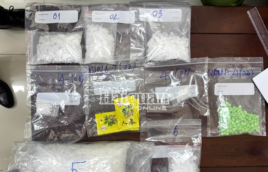Bắt đối tượng vận chuyển gần 2kg ma túy nhập cảnh qua cửa khẩu quốc tế Mộc Bài
