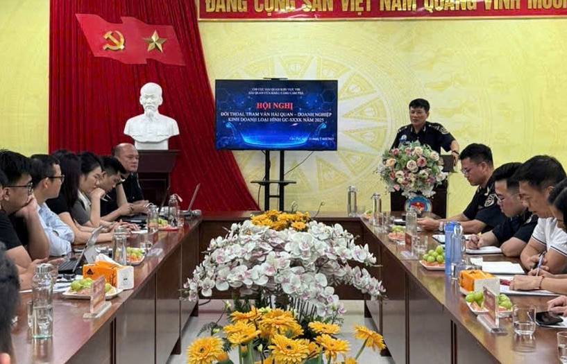 Hải quan cửa khẩu cảng Cẩm Phả đồng hành hiệu quả cùng doanh nghiệp