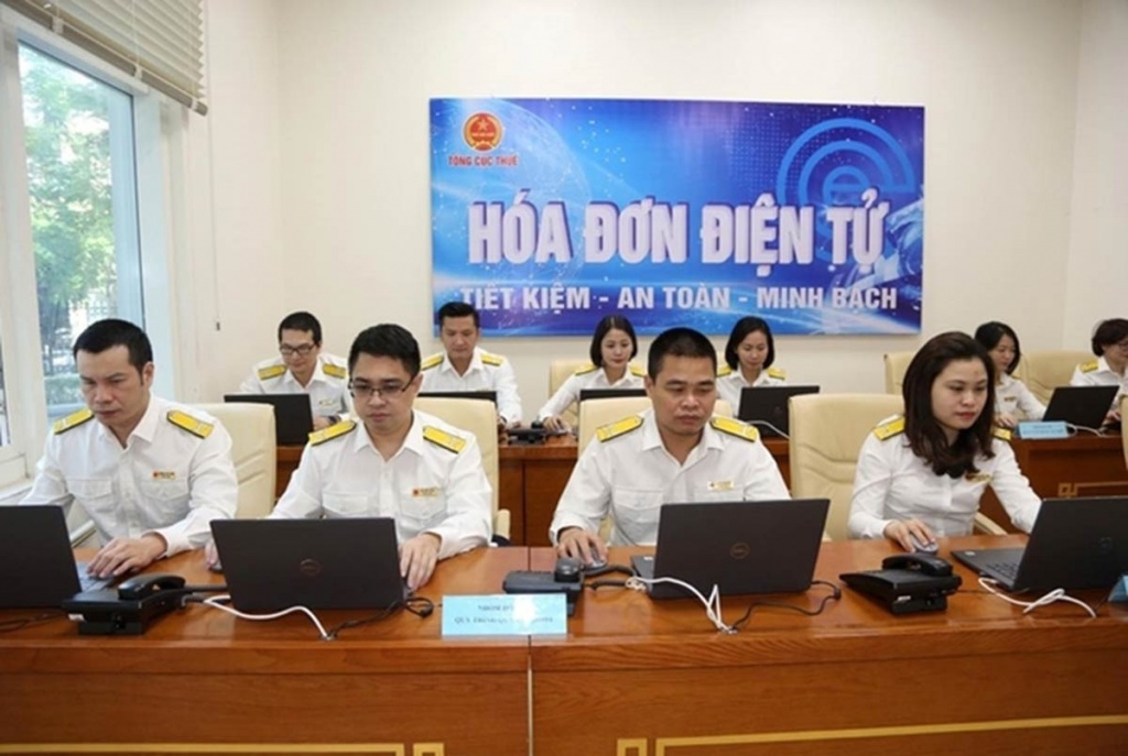 Thủ tướng yêu cầu có giải pháp cung cấp miễn phí phần mềm hóa đơn điện tử