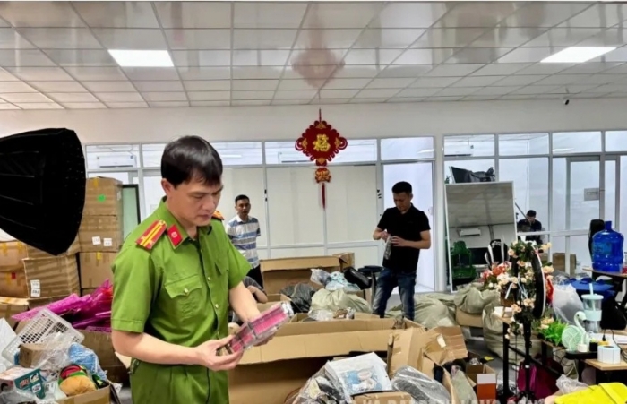 Lạng Sơn phát hiện kho hàng kinh doanh online chứa hơn 3.000 sản phẩm không rõ nguồn gốc