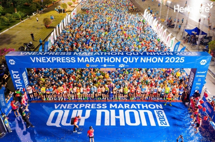 Hơn 12.000 người tham gia giải chạy VnEpxress Marathon Quy Nhơn