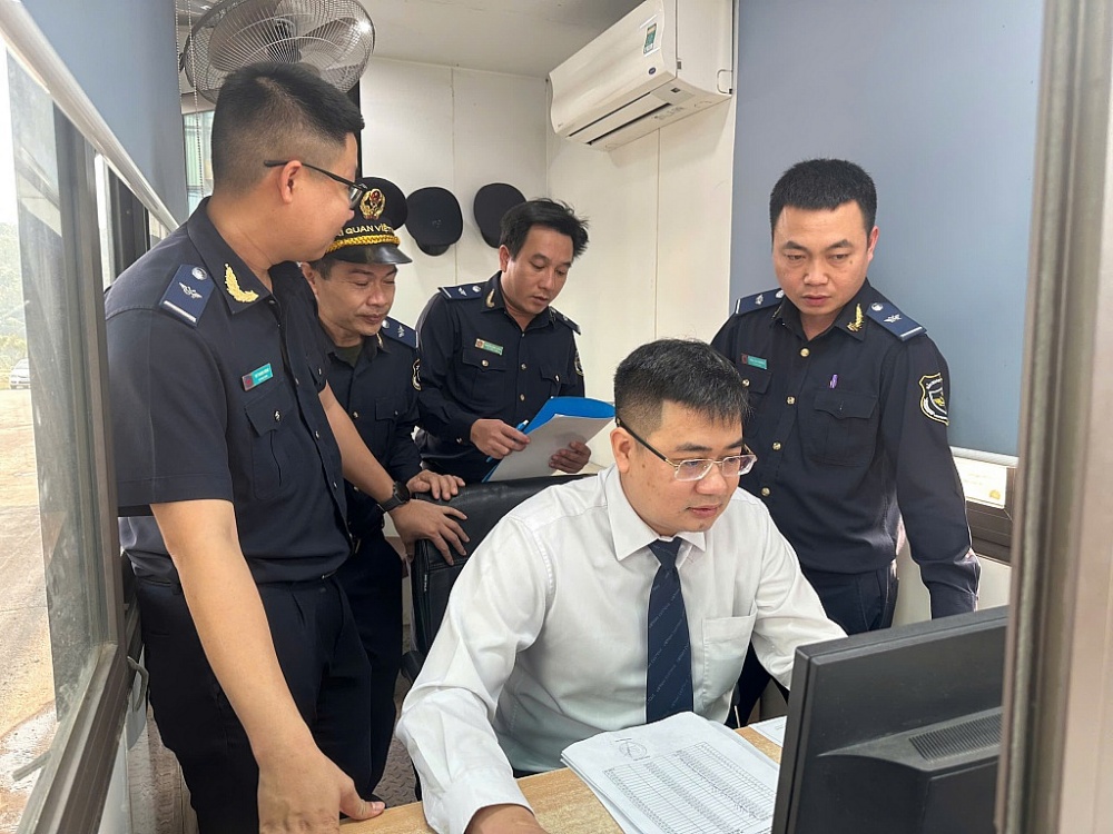 Hải quan cửa khẩu quốc tế La Lay “sở hữu” nhiều sáng kiến giúp thúc đẩy tăng trưởng