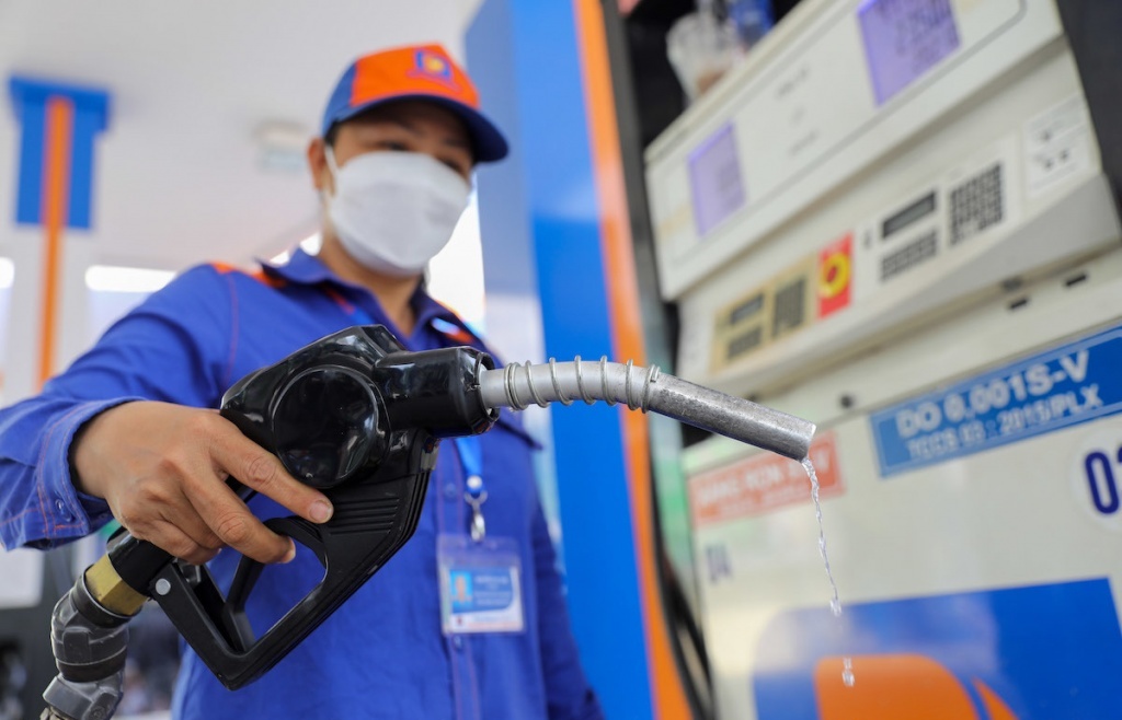Giá xăng dầu đồng loạt tăng kể từ 15 giờ ngày 19/6/2025