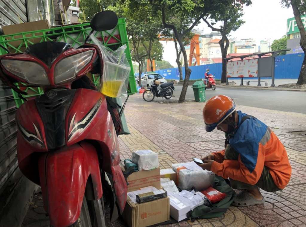 Giải bài toán rác thải nhựa trong thời kinh doanh số