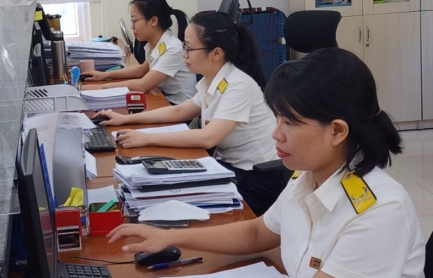 Hoàn hơn 53.000 tỷ đồng tiền thuế cho doanh nghiệp
