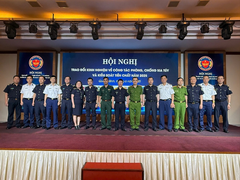 Trao đổi nghiệp vụ về kiểm soát ma túy và tiền chất của lực lượng Hải quan