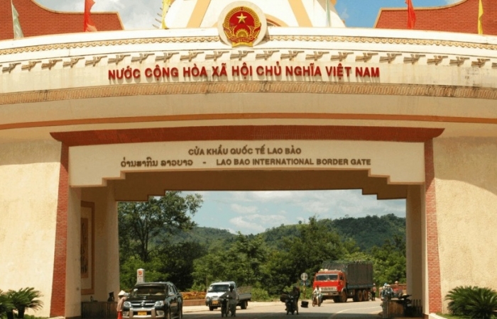 Dừng thủ tục kiểm tra "một cửa, một lần dừng" tại cặp cửa khẩu Lao Bảo – Densavan