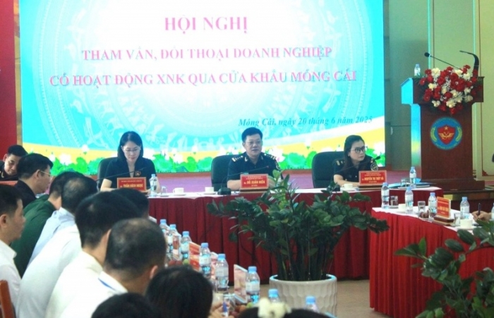 Hải quan Móng Cái giải đáp nhiều vướng mắc cho doanh nghiệp