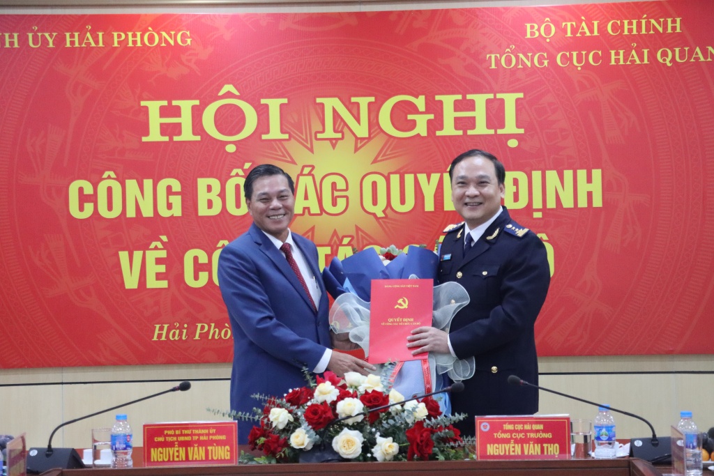 Hải quan khu vực III phát huy vai trò lãnh đạo toàn diện của Đảng, giữ vững vị thế dẫn đầu miền Bắc về thu ngân sách