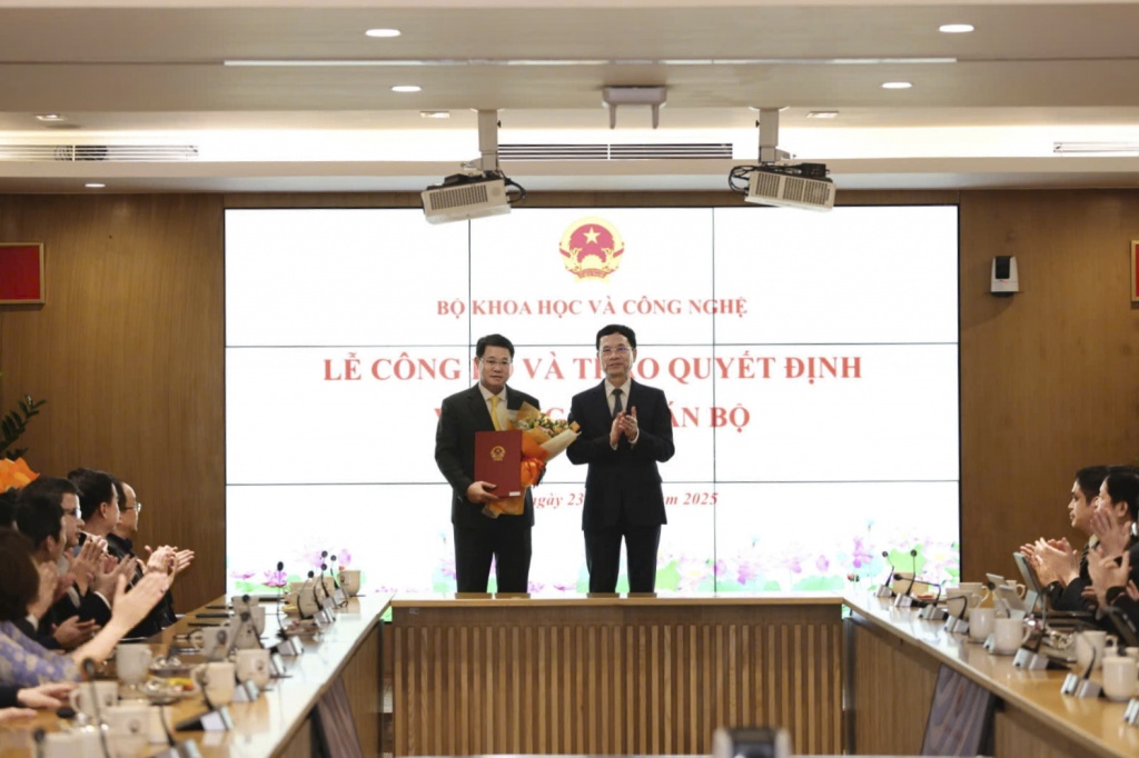 Bổ nhiệm ông Nguyễn Trường Giang giữ chức Chủ tịch HĐTV Tổng công ty Bưu điện Việt Nam