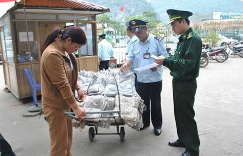 Quy định mới về danh mục hàng hóa nhập khẩu với cư dân biên giới