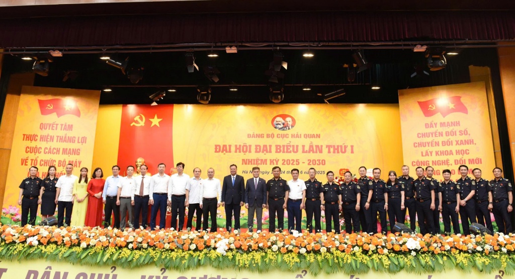 Xác định rõ vai trò, vị trí, trách nhiệm trong bảo vệ lợi ích, chủ quyền quốc gia