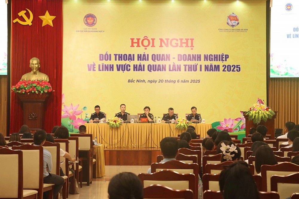 Hải quan khu vực V giải đáp vướng mắc cho doanh nghiệp xuất nhập khẩu