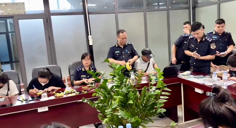 Hải quan khu vực VI phá chuyên án bắt giữ lô hàng trị giá hơn 2 tỷ đồng