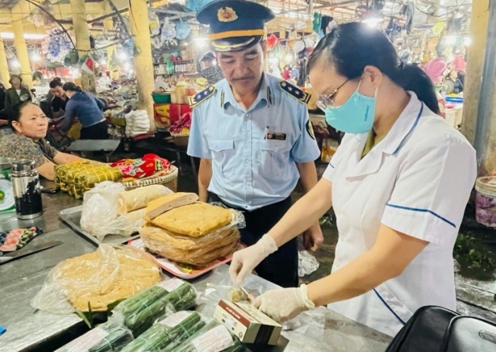 Tháng cao điểm, phát hiện và xử lý nhiều sai phạm trong lĩnh vực an toàn thực phẩm