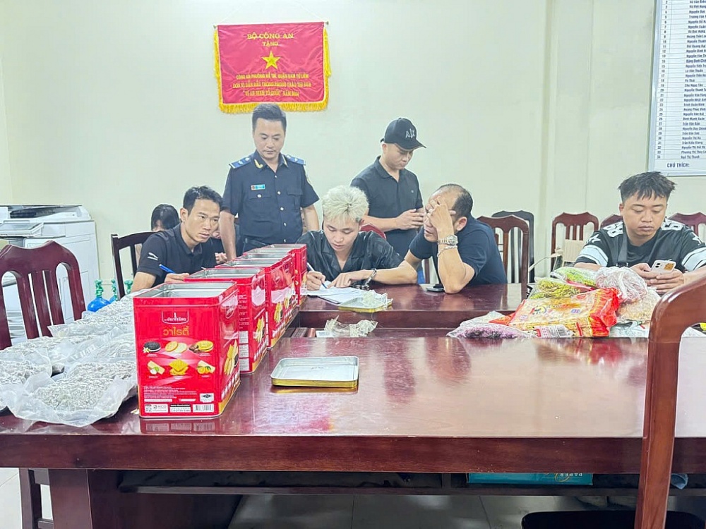 Triệt phá thành công đường dây vận chuyển 30kg cần sa ngụy trang bằng bánh kẹo