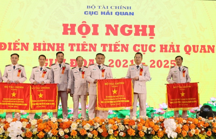 Phát động thi đua xây dựng Hải quan Việt Nam chính quy, hiện đại