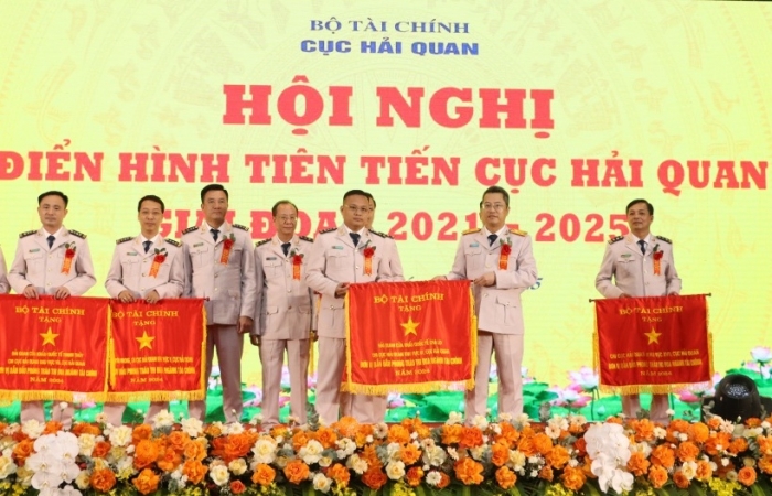 Phát động thi đua xây dựng Hải quan Việt Nam chính quy, hiện đại