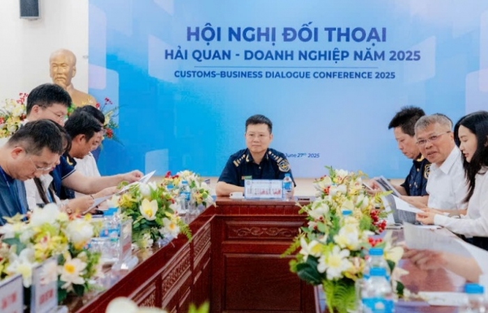 Hải quan Hà Nam đối thoại, gỡ vướng cho doanh nghiệp