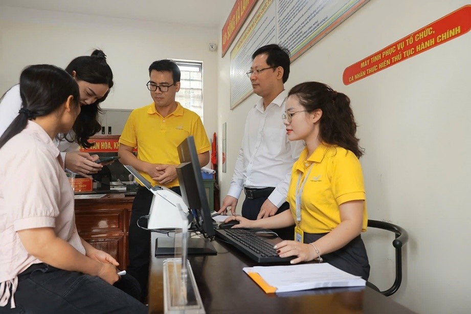 Vietnam Post hỗ trợ nhận, trả kết quả thủ tục hành chính sau sáp nhập tỉnh thành
