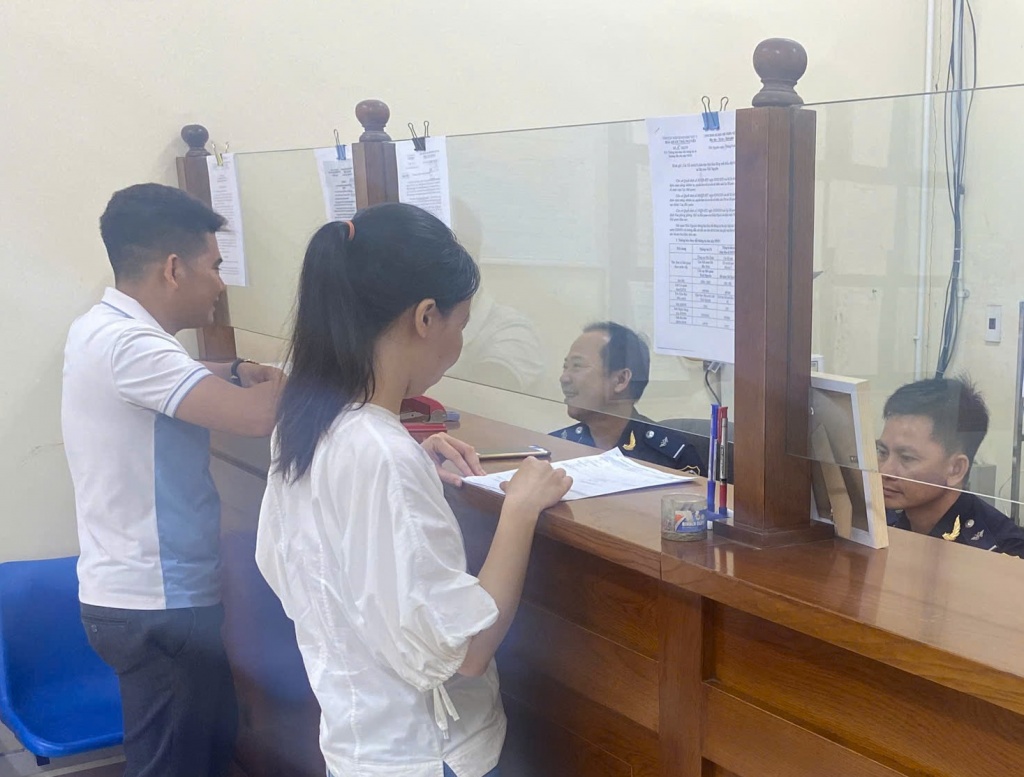 (PHOTO): Hải quan Thái Nguyên hoạt động thông suốt trong ngày đầu triển khai mô hình mới