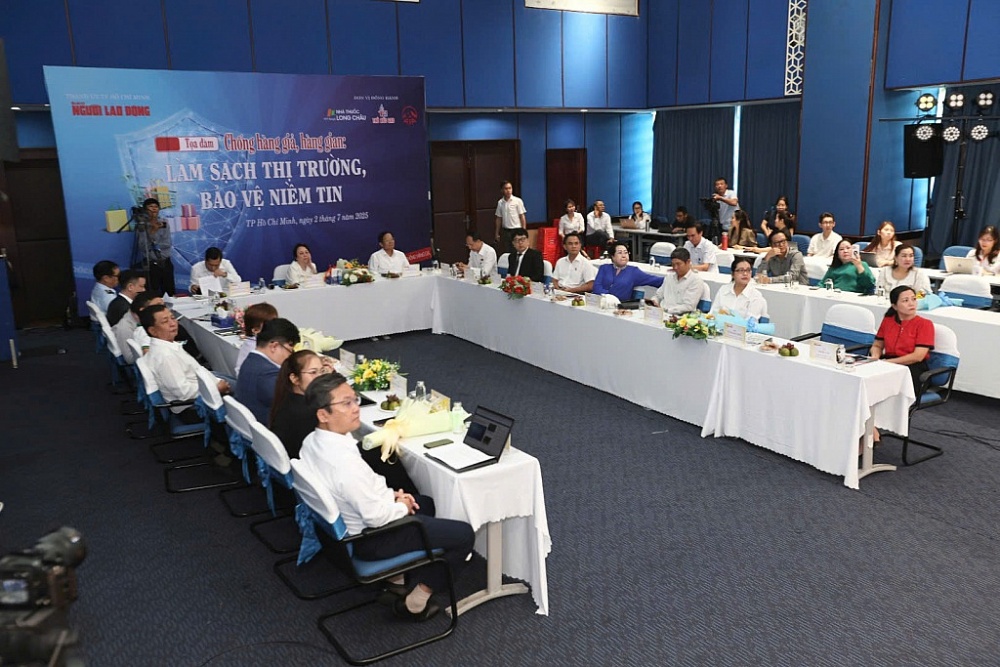 Quang cảnh tọa đàm 