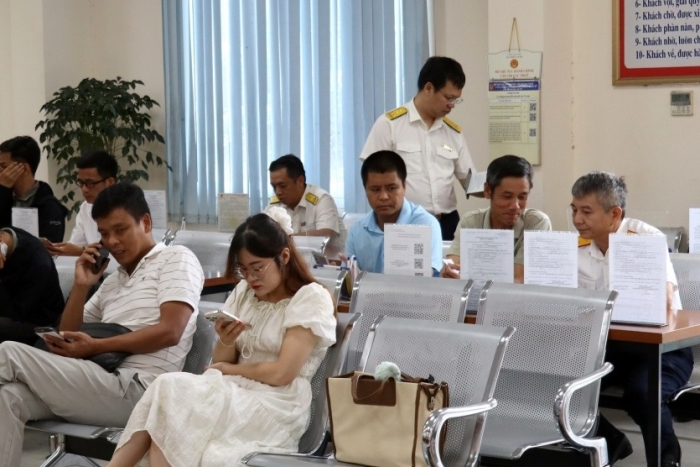 Công chức thuế cần chủ động đồng hành, hỗ trợ người dân và doanh nghiệp bằng tinh thần cầu thị
