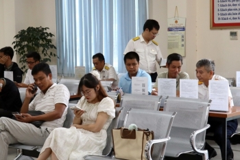 Công chức thuế cần chủ động đồng hành, hỗ trợ người dân và doanh nghiệp bằng tinh thần cầu thị