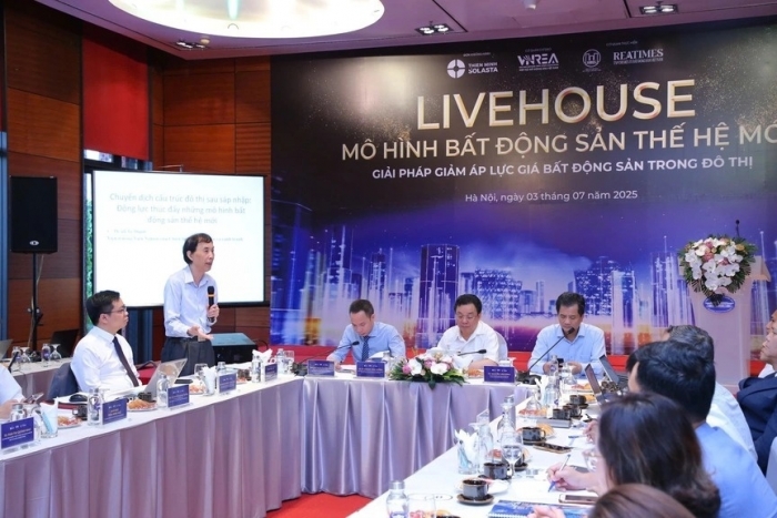 Giải bài toán giá nhà leo thang với loại hình bất động sản mới "Livehouse"