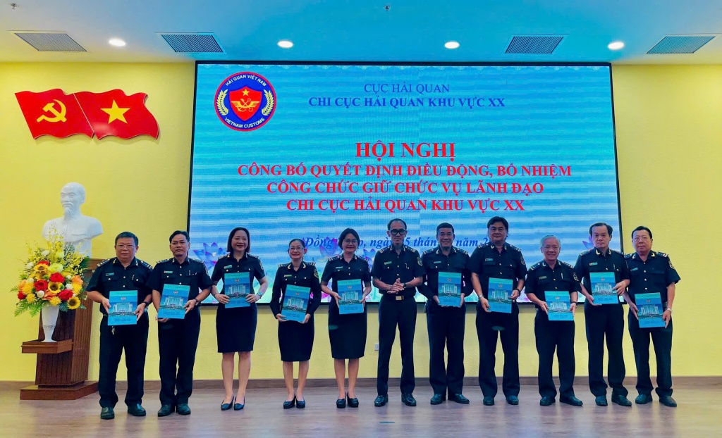 Kiện toàn tổ chức bộ máy, nhân sự Chi cục Hải quan khu vực XX