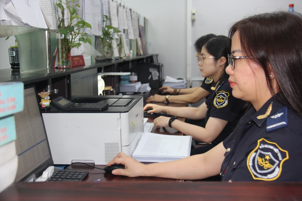 Nâng cao hiệu quả hợp tác chống buôn lậu qua đường hàng không