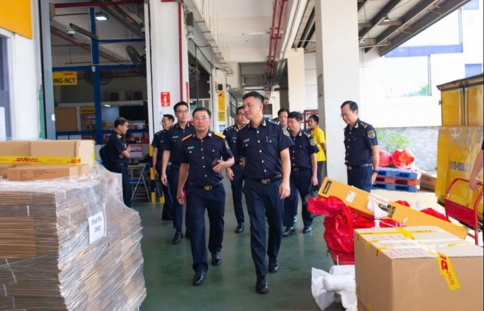 Thu thuế GTGT tự động đối với hàng NK qua chuyển phát nhanh có giá trị dưới 1 triệu đồng