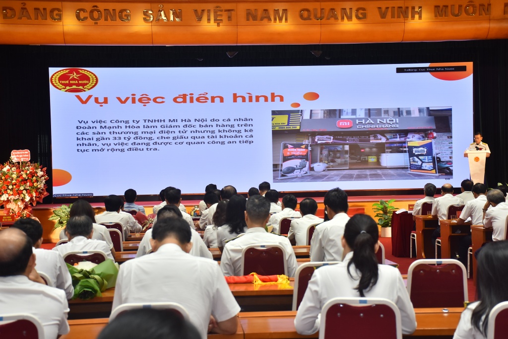 Doanh thu hàng trăm tỷ đồng nhưng không kê khai, nộp thuế - Nhiều người nổi tiếng bị khởi tố