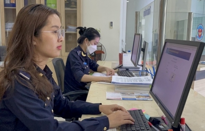 Tờ khai luồng Đỏ qua Hải quan khu vực XII chiếm 2,6%