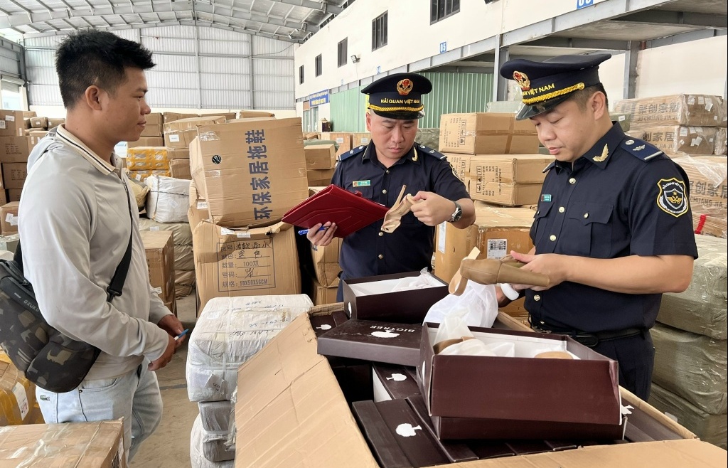 Thẩm quyền xử phạt vi phạm hành chính của cơ quan Hải quan