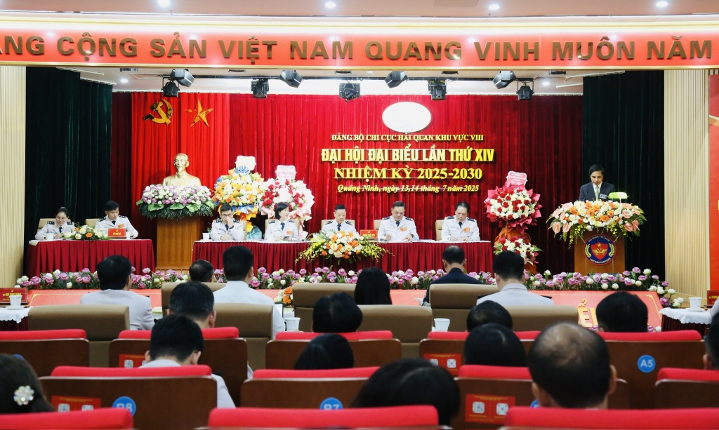 Nhiều điểm sáng ở Đảng bộ Chi cục Hải quan khu vực VIII