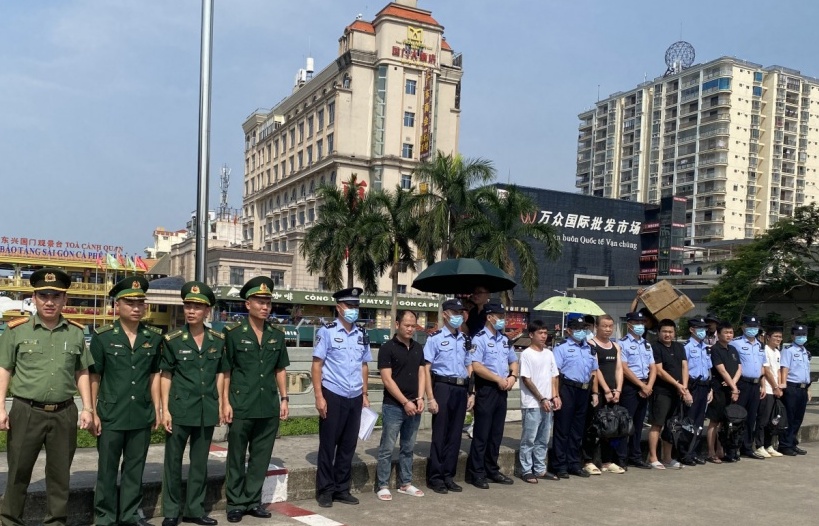 Quảng Ninh: Trục xuất 12 công dân Trung Quốc có hành vi nhập cảnh trái phép