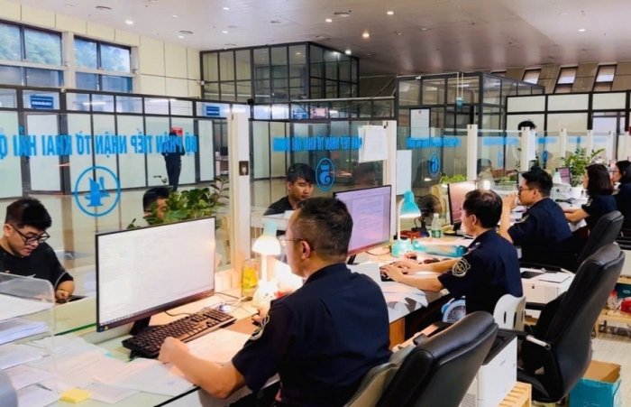 Hải quan cửa khẩu quốc tế Hữu Nghị: Hút doanh nghiệp bằng sự thân thiện