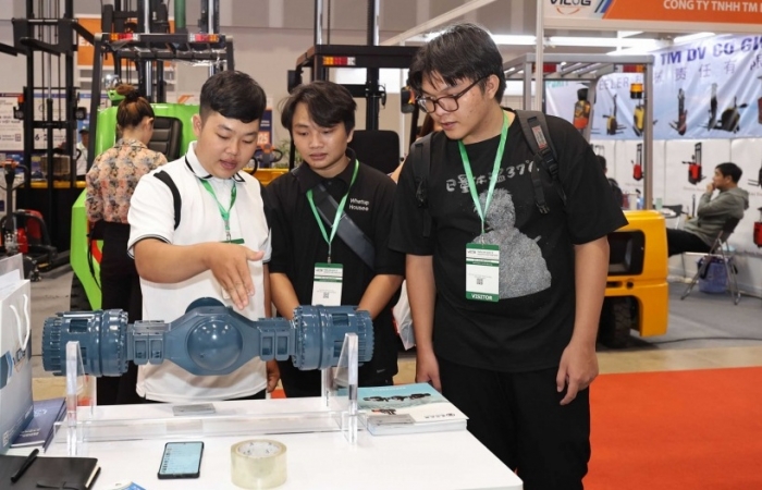 Chuyển đổi số và phát triển xanh ngành logistics