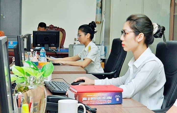 Áp dụng giá tính lệ phí trước bạ một số loại ô tô, xe máy mới