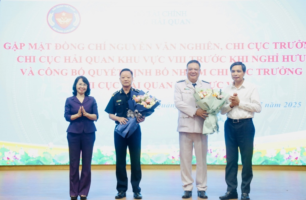 Bổ nhiệm tân Chi cục trưởng Chi cục Hải quan khu vực VIII Phạm Quốc Hưng