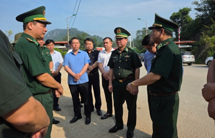 Khảo sát phương thức vận chuyển hàng hoá tại cửa khẩu quốc tế Hữu Nghị