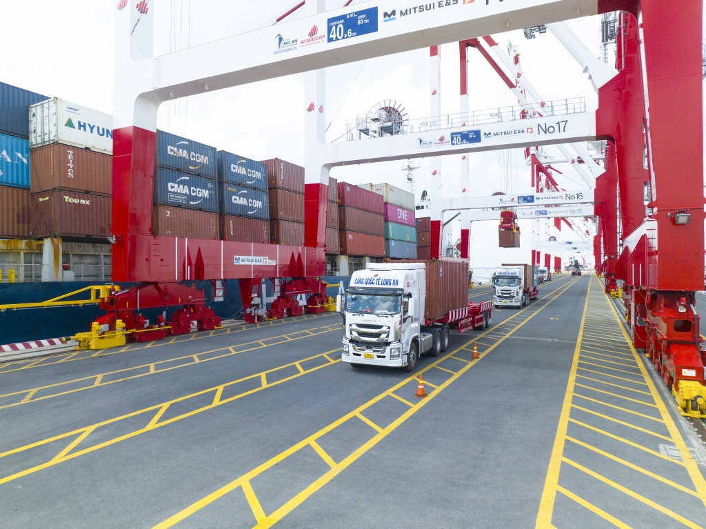 Cảng Quốc tế Long An ký kết hợp tác phát triển chuỗi Logistics Việt- Trung